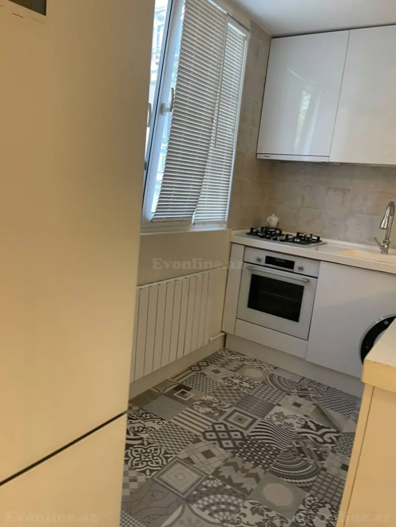 Kirayə verilir 3 otaqlı Mənzil Yeni tikili 80 m² Səbail r. - şəkil 16