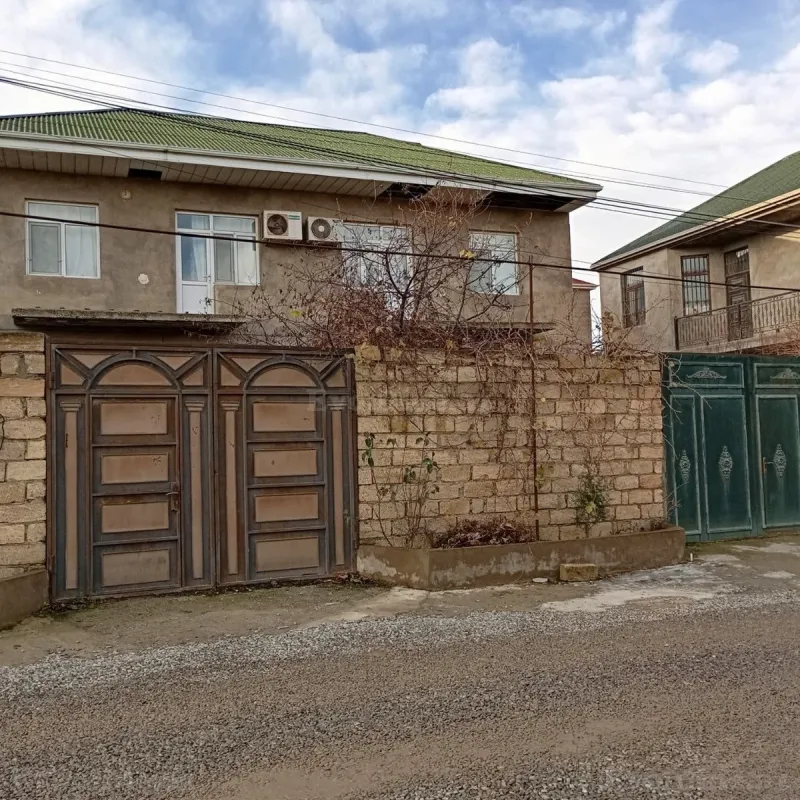 Satılır 8 otaqlı Həyət evi 224 m² Masazır