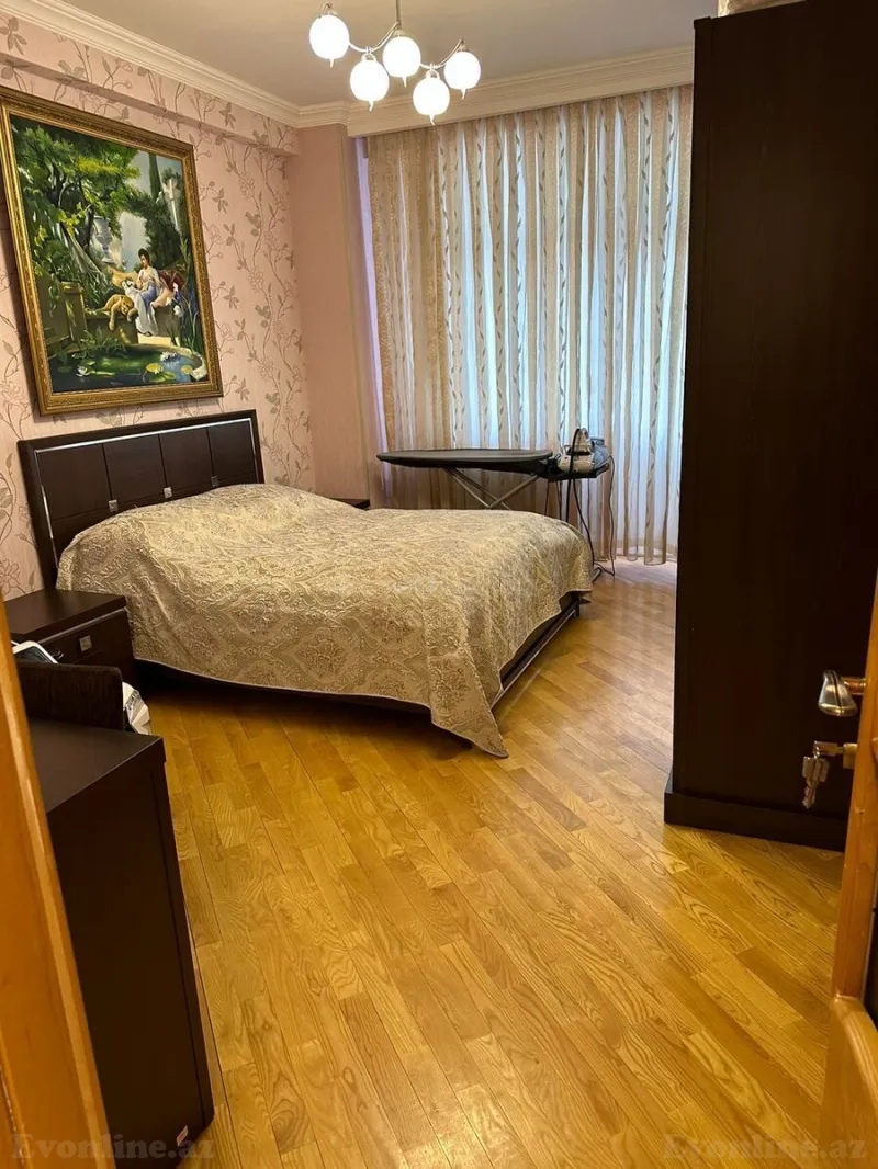 Kirayə verilir 3 otaqlı Mənzil Yeni tikili 135 m² Nəriman Nərimanov m. - şəkil 13