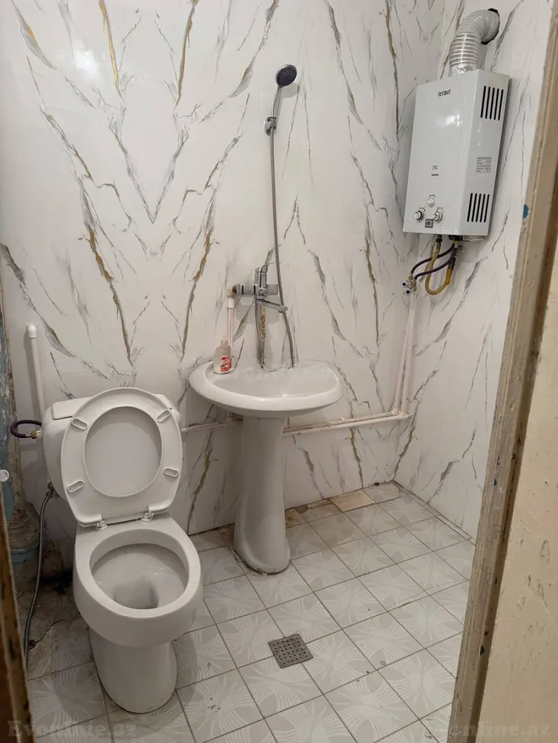 Kirayə verilir 2 otaqlı Mənzil Köhnə tikili 55 m² Neftçilər m. - şəkil 8