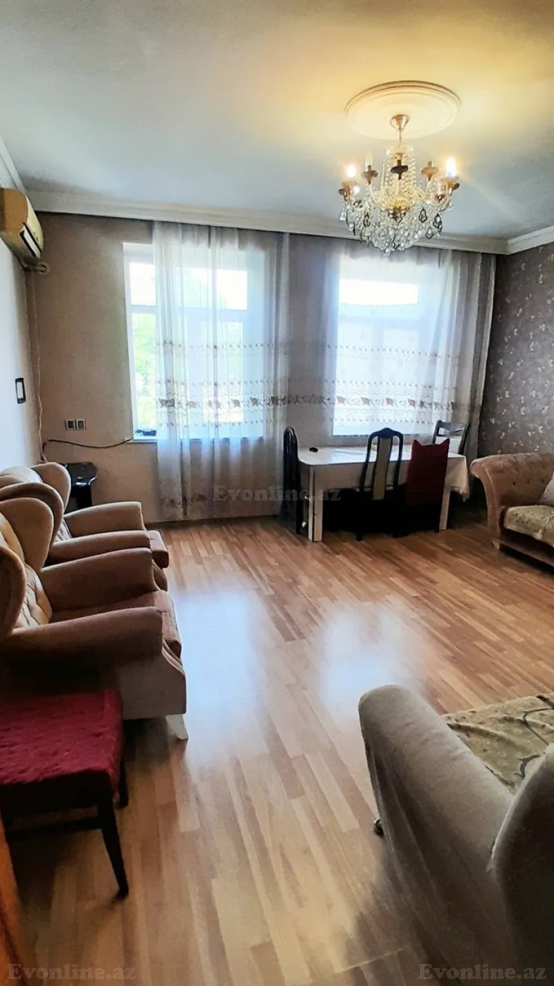 Kirayə verilir 4 otaqlı Mənzil Köhnə tikili 80 m² Biləcəri