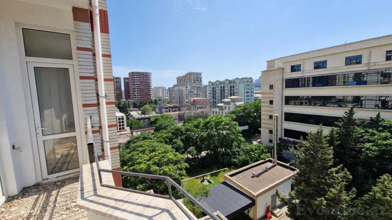 Satılır 4 otaqlı Mənzil Yeni tikili 200 m² Nizami m. - şəkil 8