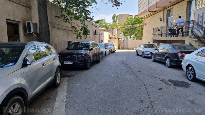 Satılır 4 otaqlı Mənzil Yeni tikili 200 m² Nizami m. - şəkil 14