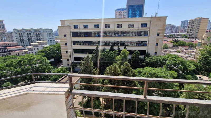 Satılır 4 otaqlı Mənzil Yeni tikili 200 m² Nizami m. - şəkil 19