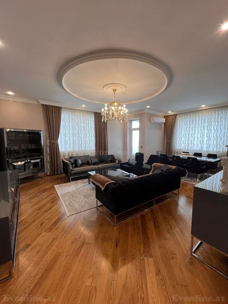 4 otaqlı Mənzil 195 m² Nizami m. Satılır