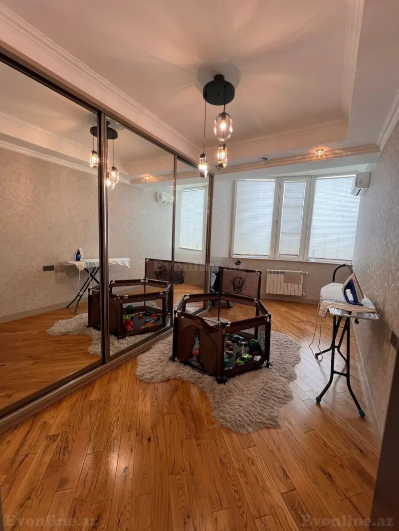 Satılır 4 otaqlı Mənzil Yeni tikili 195 m² Nizami m. - şəkil 8