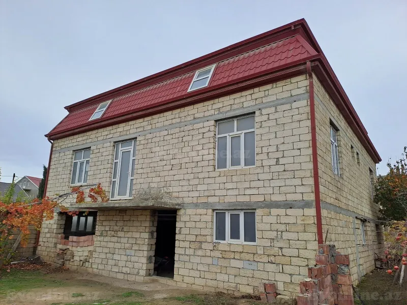 5 otaqlı Həyət evi 158 m² Xocəsən m. Satılır