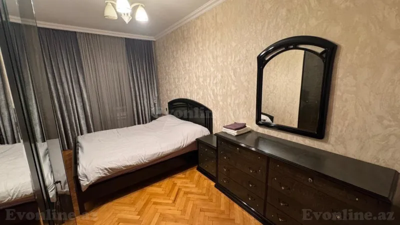 Kirayə verilir 2 otaqlı Mənzil Köhnə tikili 65 m² Nizami m. - şəkil 3