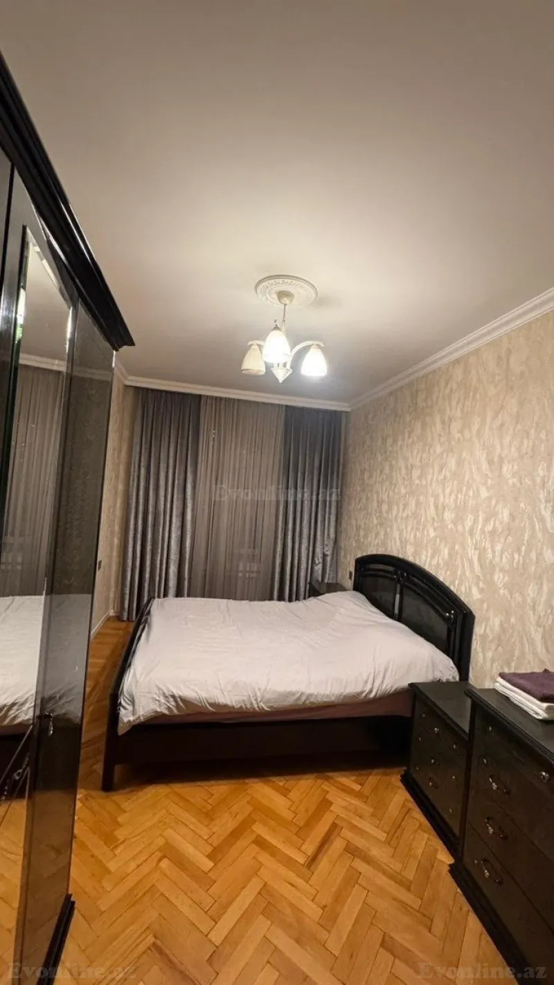 Kirayə verilir 2 otaqlı Mənzil Köhnə tikili 65 m² Nizami m. - şəkil 4