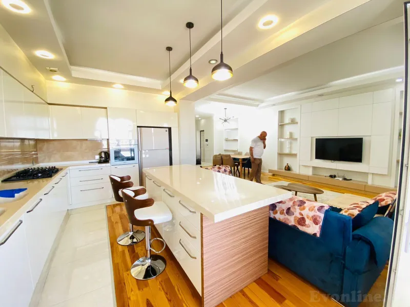 Kirayə verilir 3 otaqlı Mənzil Yeni tikili 160 m² Badamdar - şəkil 8