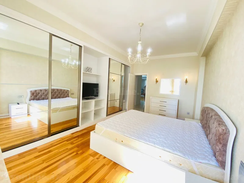 Kirayə verilir 3 otaqlı Mənzil Yeni tikili 160 m² Badamdar - şəkil 13