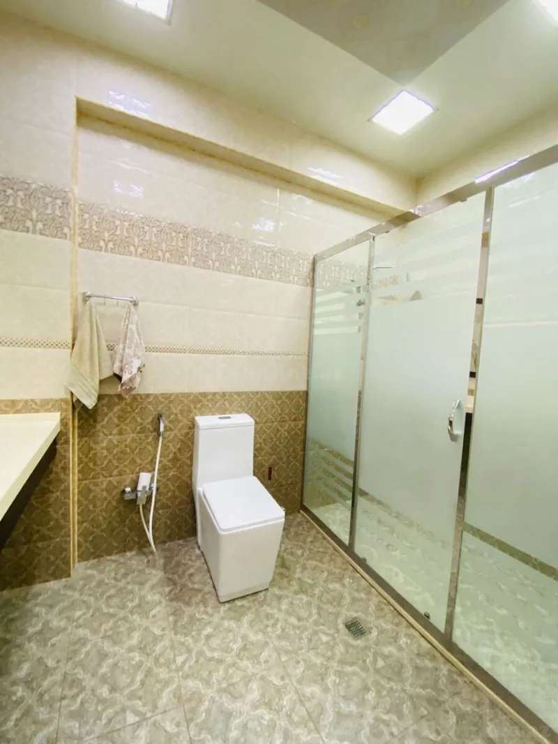 Kirayə verilir 3 otaqlı Mənzil Yeni tikili 160 m² Badamdar - şəkil 18