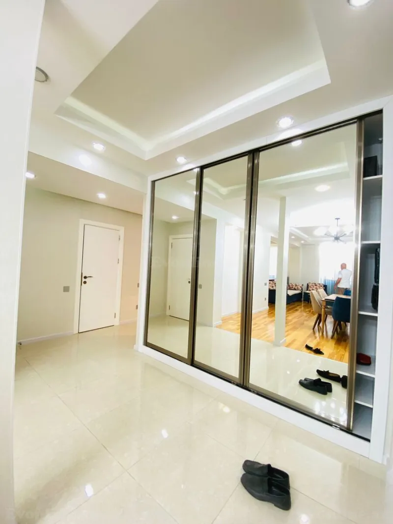 Kirayə verilir 3 otaqlı Mənzil Yeni tikili 160 m² Badamdar - şəkil 21
