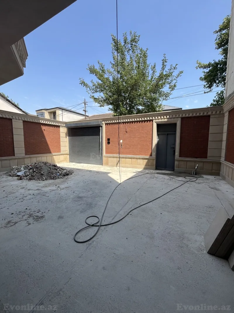 6 otaqlı Həyət evi 380 m² Nəsimi m. Satılır