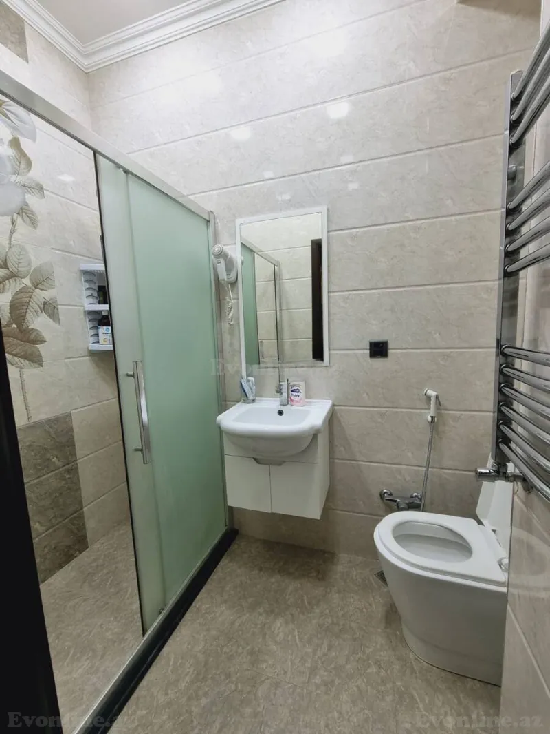Kirayə verilir 2 otaqlı Mənzil Yeni tikili 75 m² Memar Əcəmi m. - şəkil 17