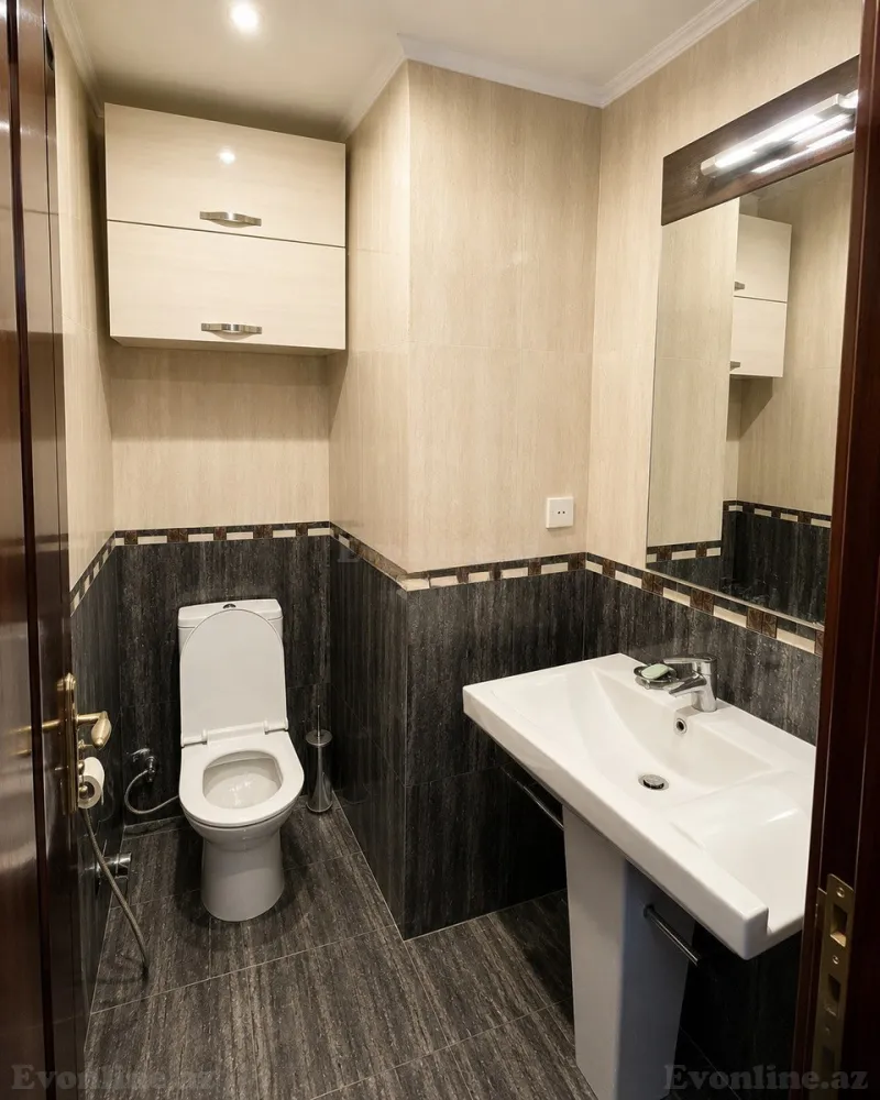 Satılır 2 otaqlı Mənzil Yeni tikili 83 m² 8 Noyabr m. - şəkil 7