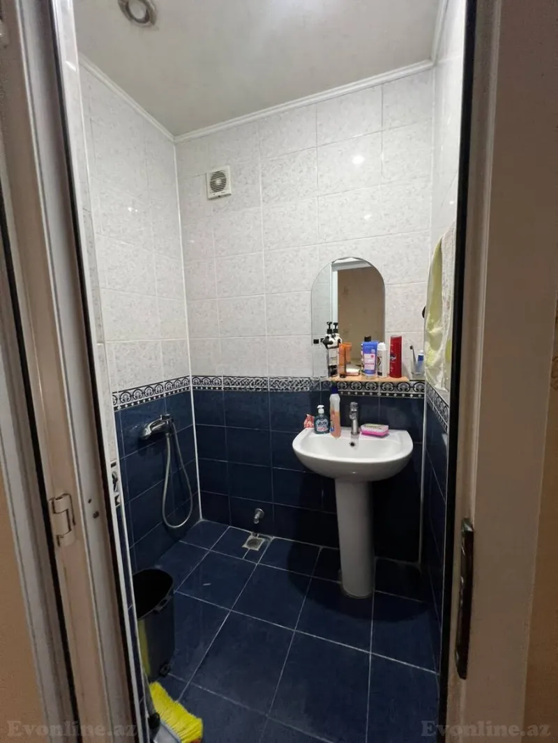 Kirayə verilir 2 otaqlı Mənzil Köhnə tikili 65 m² Elmlər Akademiyası m. - şəkil 8