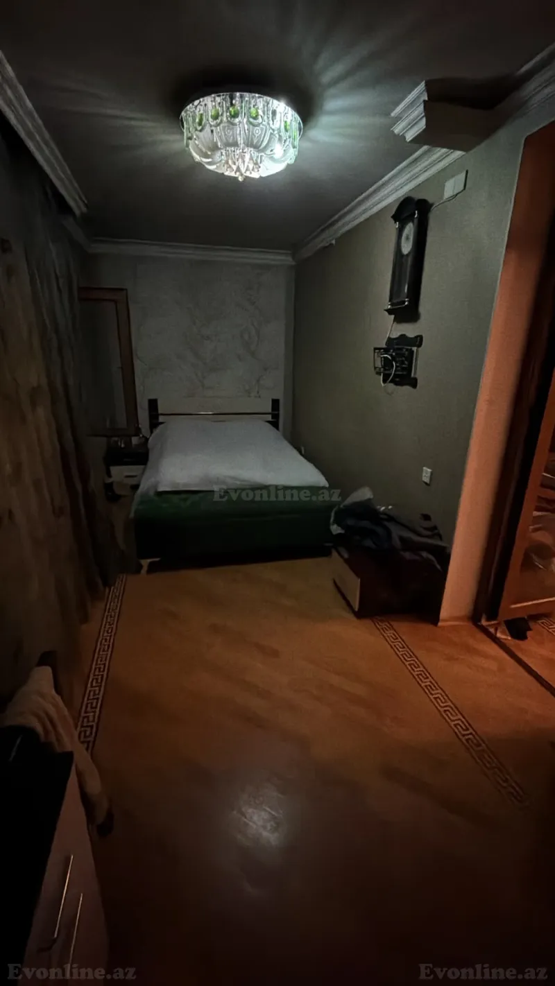 Satılır 3 otaqlı Mənzil Köhnə tikili 110 m² Gənclik m. - şəkil 4