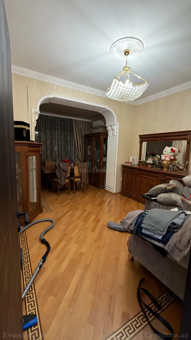 Satılır 3 otaqlı Mənzil Köhnə tikili 110 m² Gənclik m. - şəkil 5