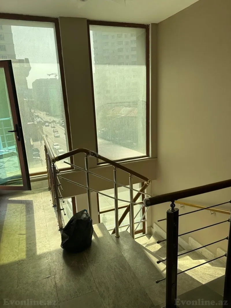Kirayə verilir Ofis 85 m² Gənclik m. - şəkil 4