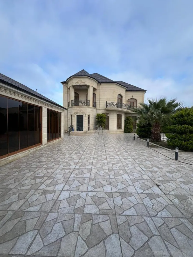 7 otaqlı Həyət evi 300 m² Mərdəkan Kirayə verilir