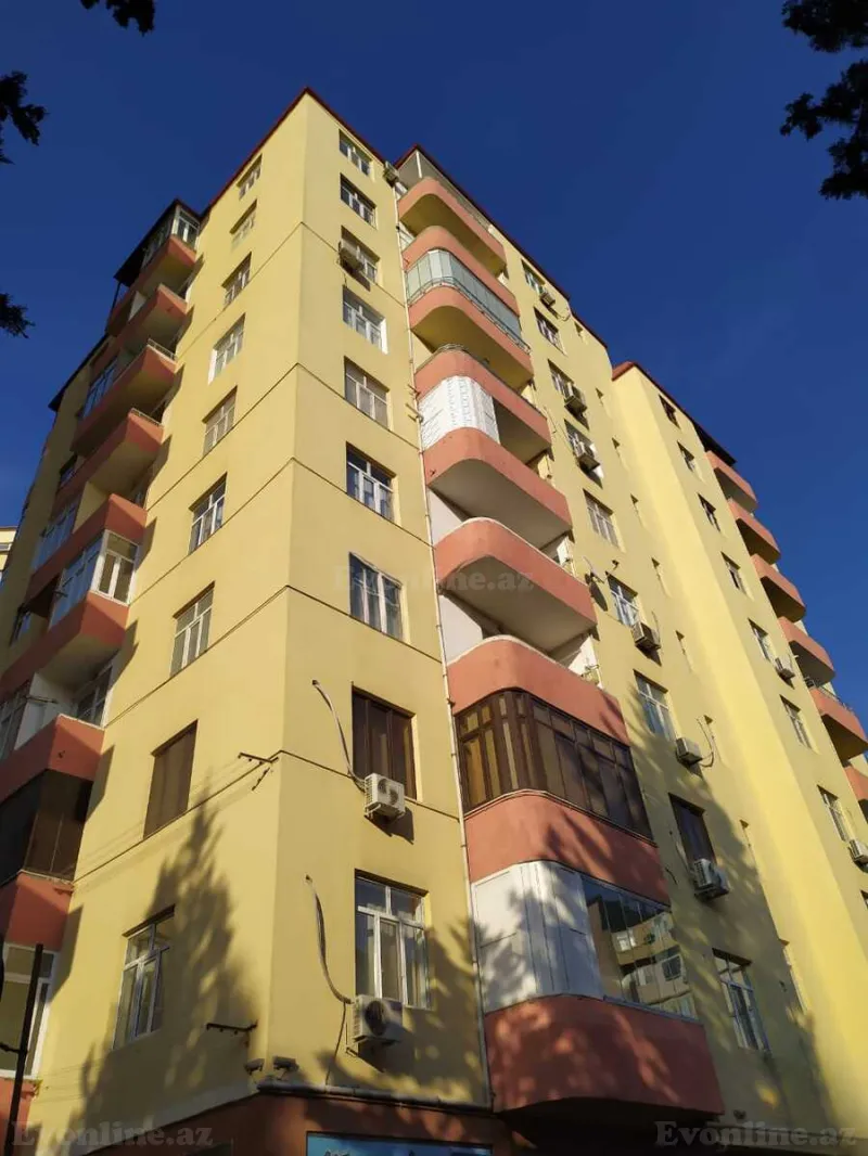 Satılır 4 otaqlı Mənzil Yeni tikili 150 m² Azadlıq prospekti m.