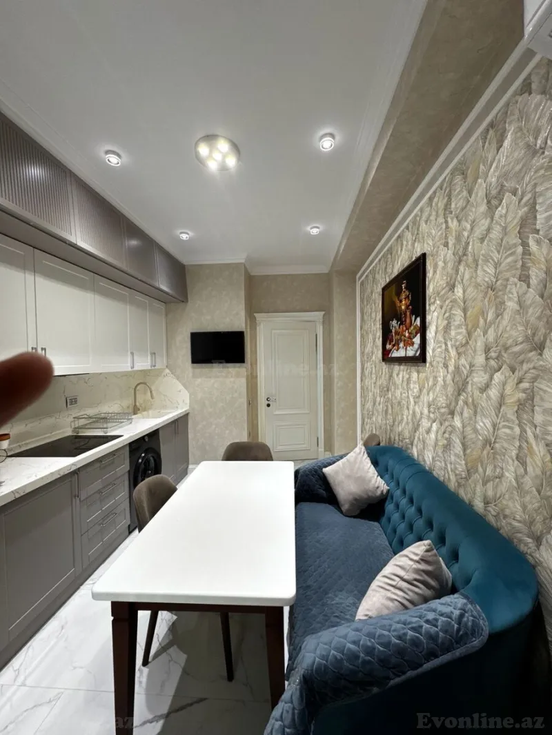 Satılır 3 otaqlı Mənzil Yeni tikili 130 m² Elmlər Akademiyası m. - şəkil 11