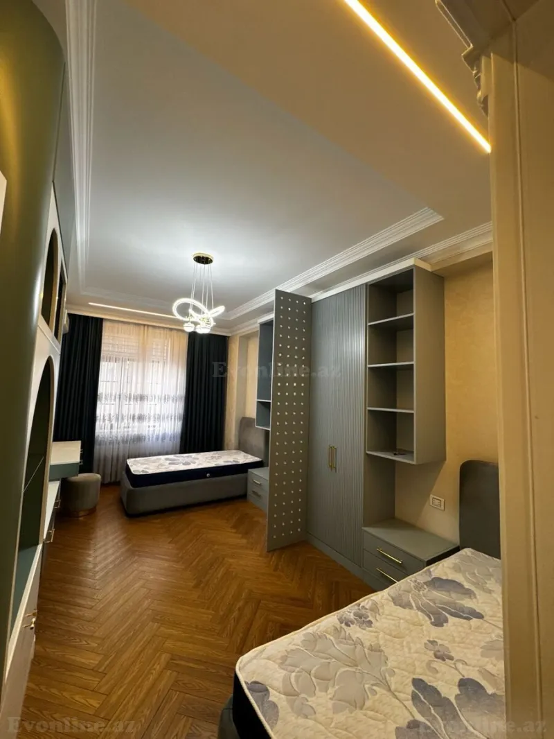 Satılır 3 otaqlı Mənzil Yeni tikili 130 m² Elmlər Akademiyası m. - şəkil 13