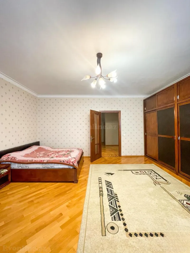 3 otaqlı Mənzil 160 m² Nizami m. Satılır