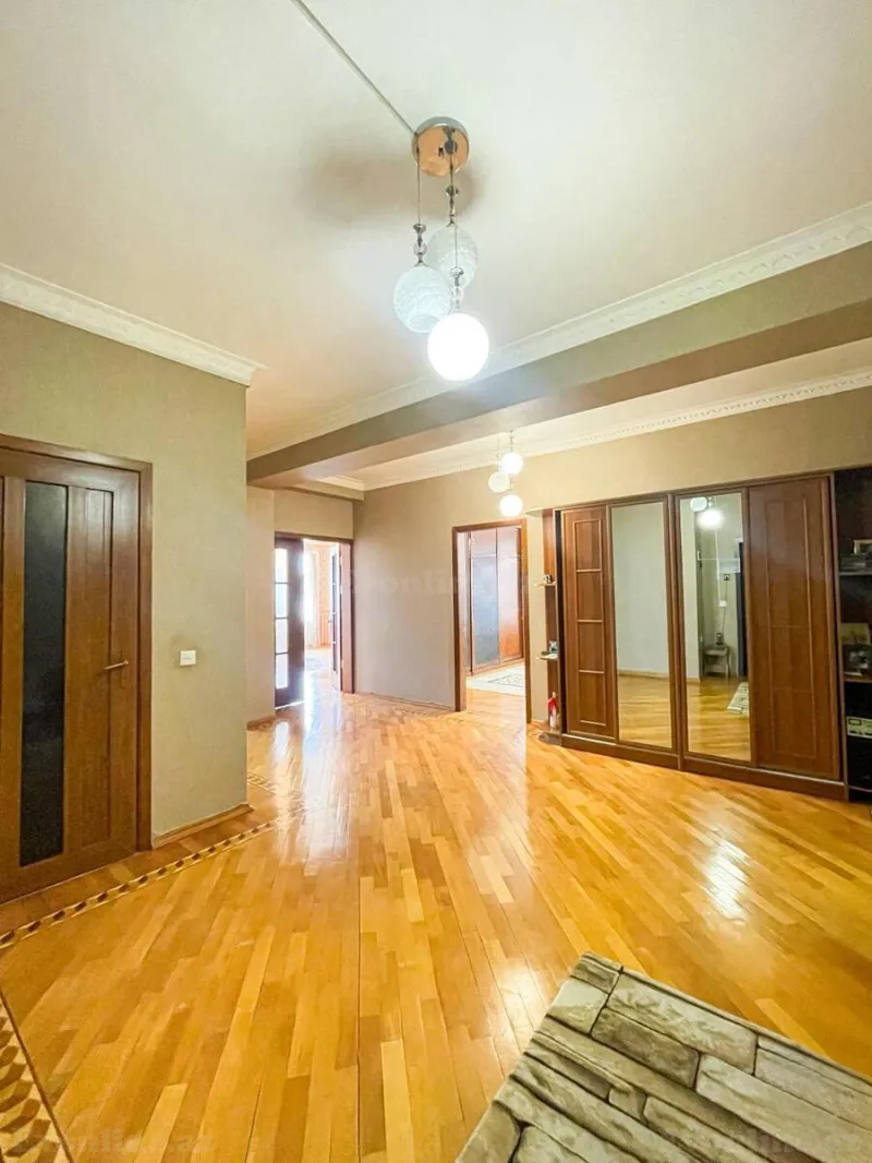 Satılır 3 otaqlı Mənzil Yeni tikili 160 m² Nizami m. - şəkil 14