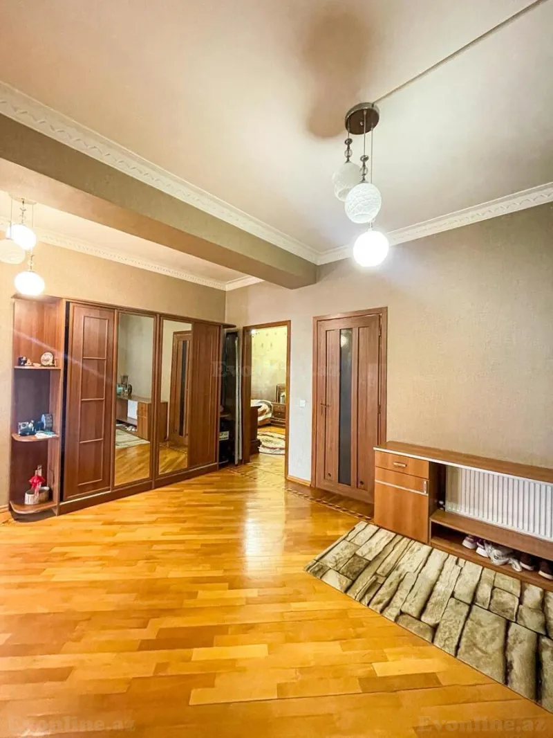 Satılır 3 otaqlı Mənzil Yeni tikili 160 m² Nizami m. - şəkil 17