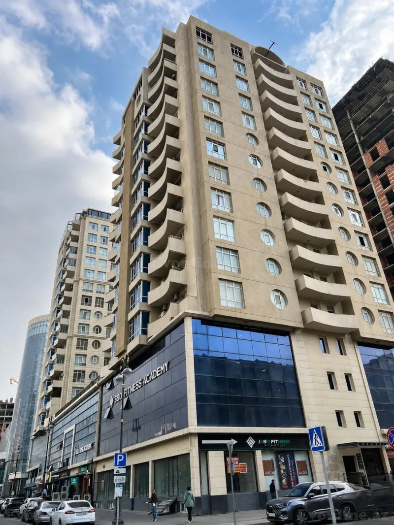 Satılır 3 otaqlı Mənzil Yeni tikili 136 m² Xətai r.
