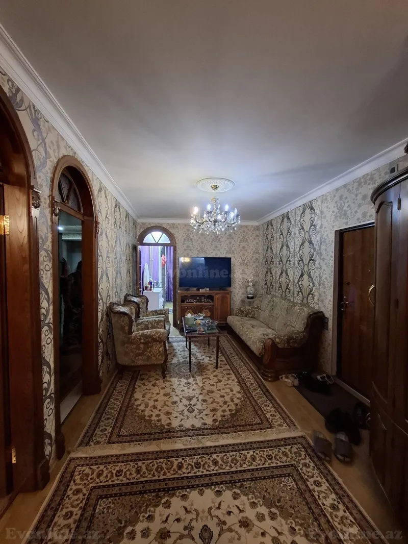 Satılır 3 otaqlı Mənzil Köhnə tikili 120 m² Memar Əcəmi m. - şəkil 3