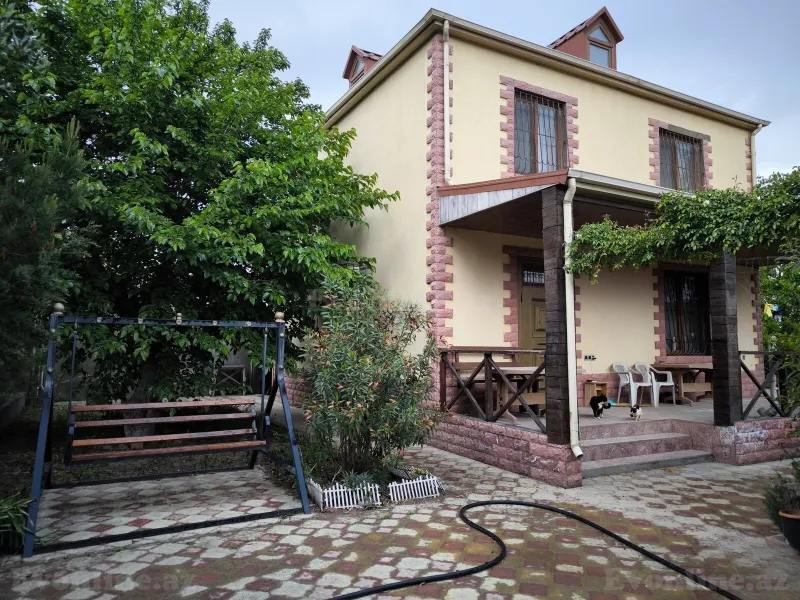 4 otaqlı Həyət evi 130 m² Binəqədi Satılır
