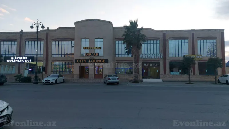 Obyekt 2200 m² Yevlax Satılır