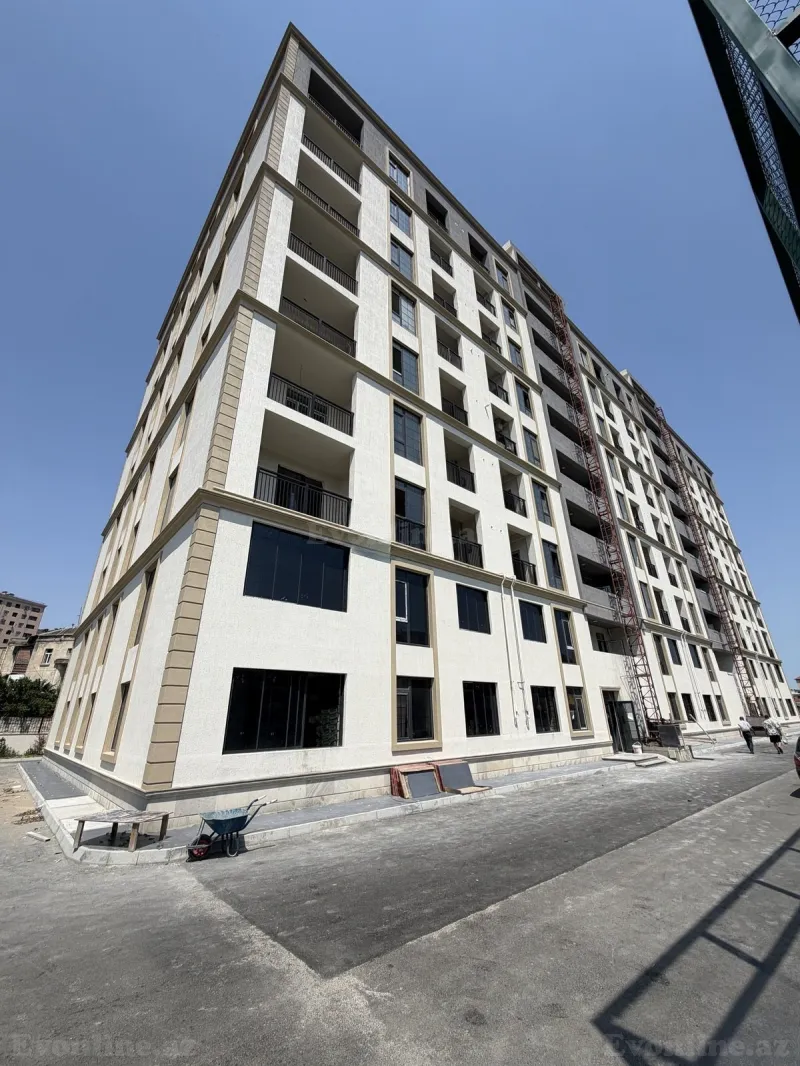 3 otaqlı Mənzil 97 m² Bakıxanov Satılır