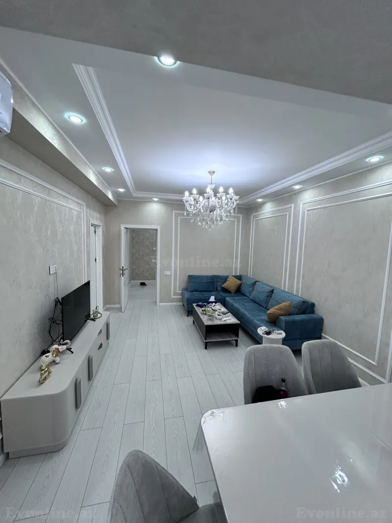 2 otaqlı Mənzil 100 m² 28 May m. Kirayə verilir