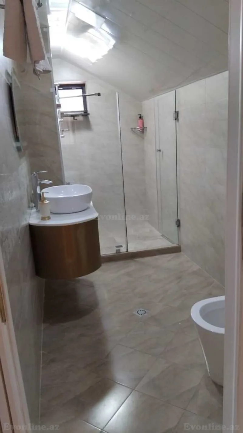 Kirayə verilir 4 otaqlı Həyət evi 90 m² Qax - şəkil 26