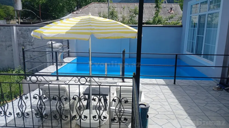 4 otaqlı Həyət evi 80 m² Qax Kirayə verilir
