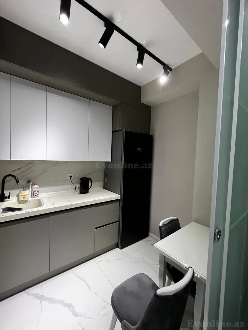 Satılır 2 otaqlı Mənzil Yeni tikili 60 m² Memar Əcəmi m. - şəkil 10