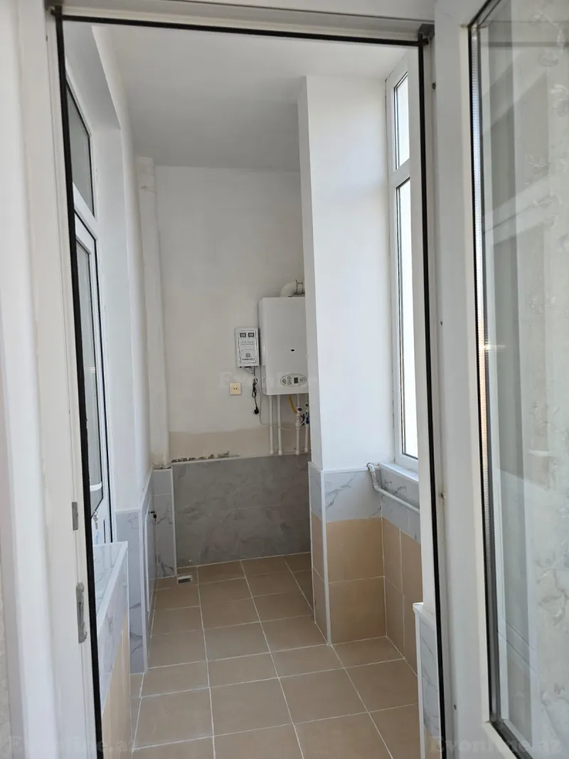 Satılır 2 otaqlı Mənzil Yeni tikili 56 m² Lökbatan - şəkil 2