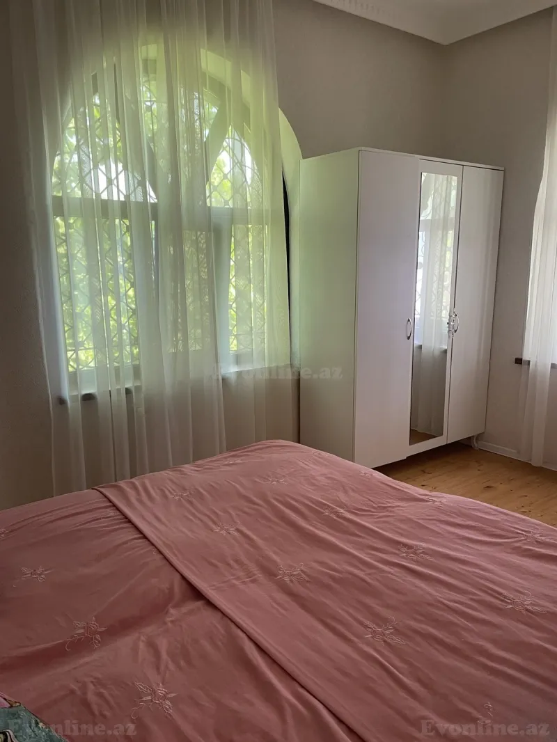 Kirayə verilir 4 otaqlı Həyət evi 150 m² Oğuz - şəkil 6