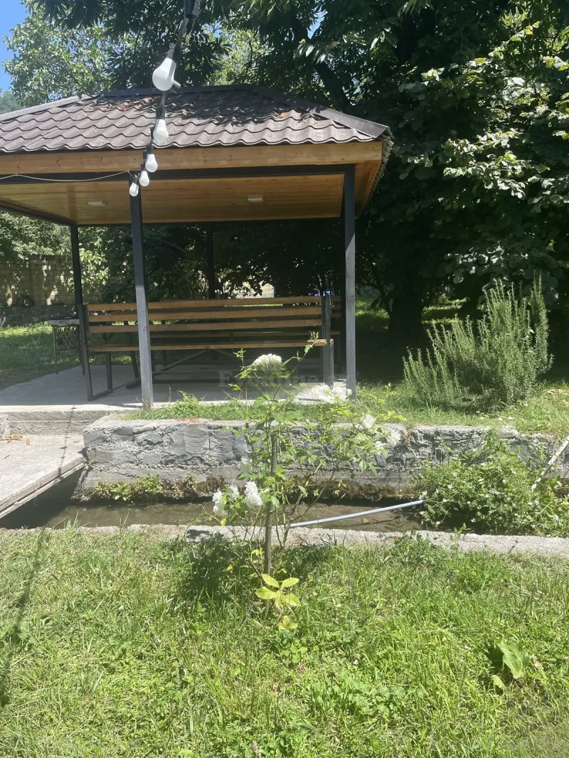 Kirayə verilir 4 otaqlı Həyət evi 150 m² Oğuz - şəkil 16