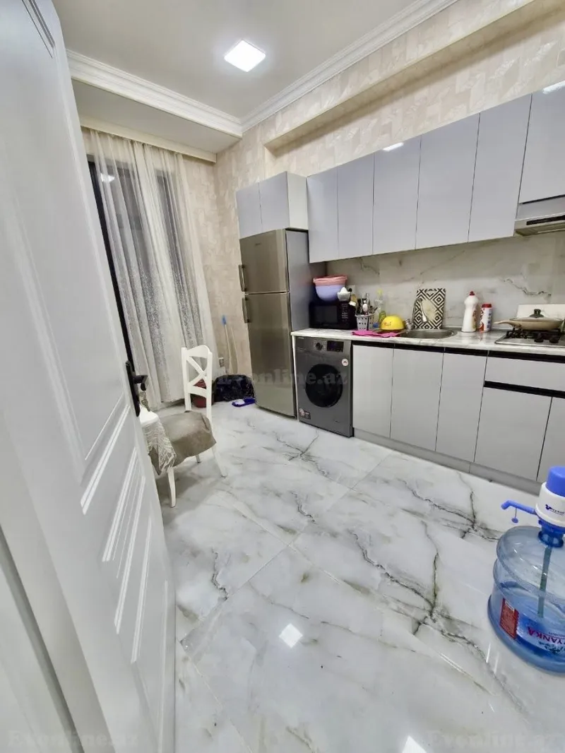 2 otaqlı Mənzil 65 m² Memar Əcəmi m. Kirayə verilir