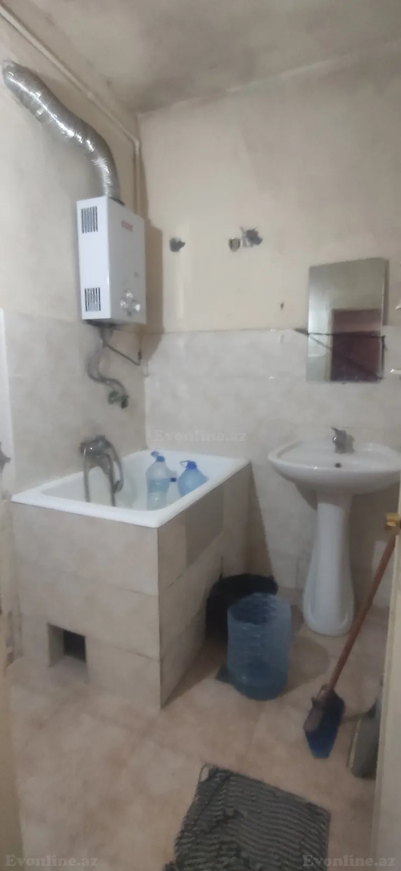 Kirayə verilir 1 otaqlı Mənzil Köhnə tikili 35 m² Memar Əcəmi m. - şəkil 4