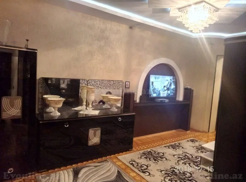 Satılır 3 otaqlı Mənzil Köhnə tikili 100 m² Azadlıq prospekti m. - şəkil 2