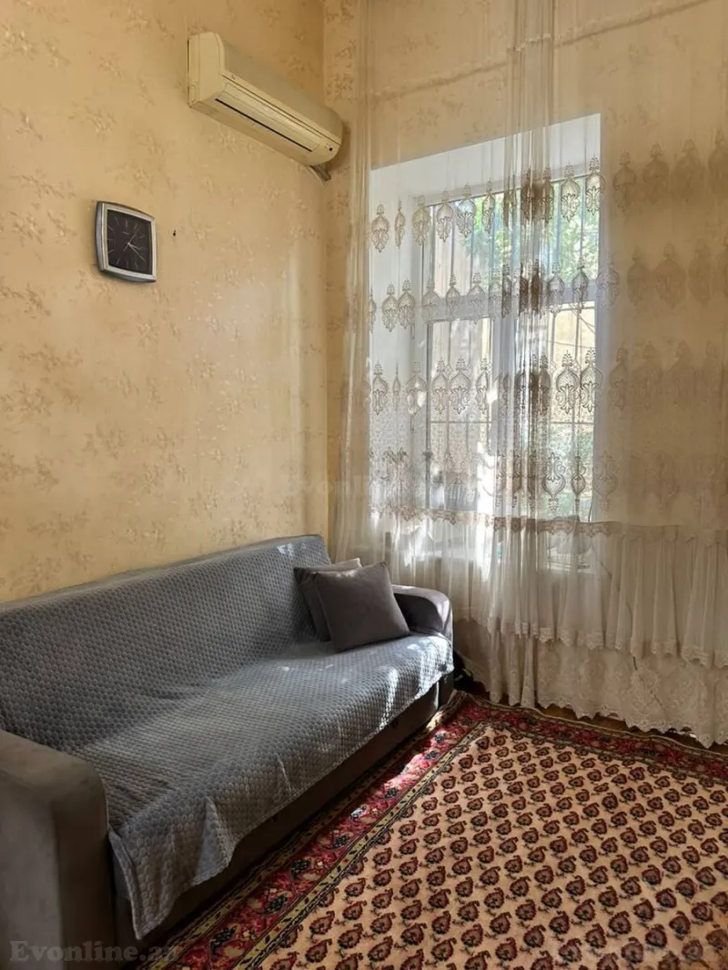 Kirayə verilir 2 otaqlı Mənzil Köhnə tikili 50 m² Sahil m. - şəkil 3