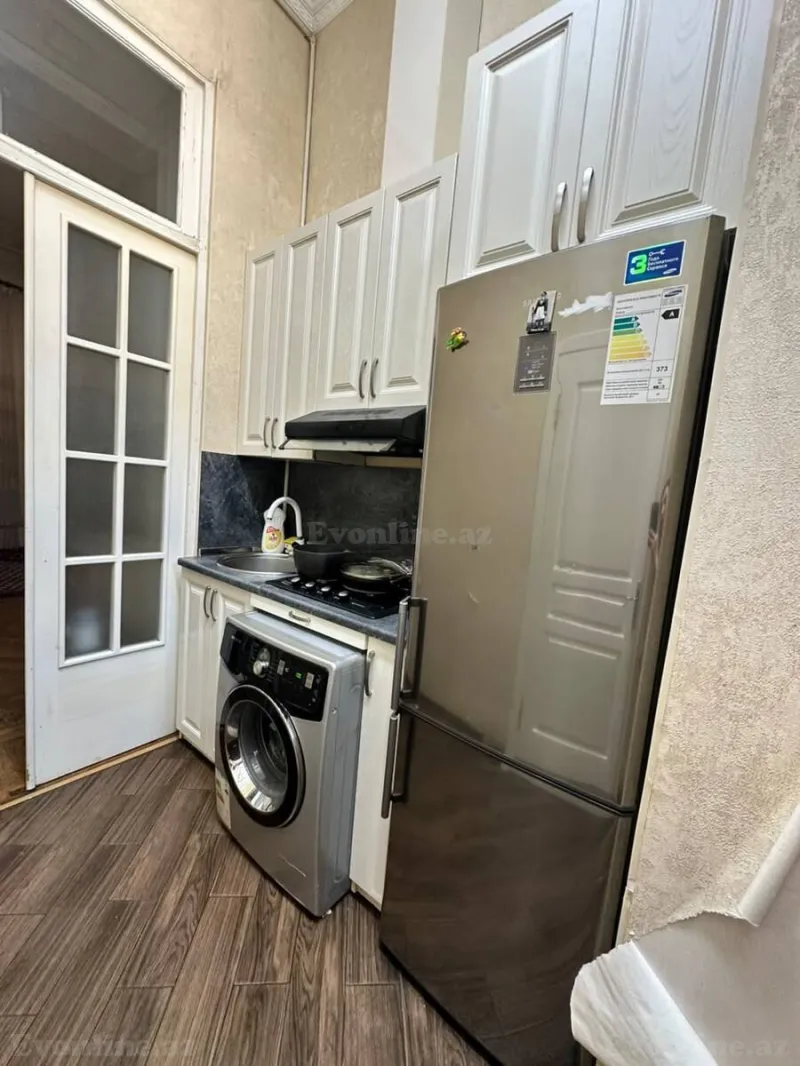 Kirayə verilir 2 otaqlı Mənzil Köhnə tikili 50 m² Sahil m. - şəkil 5