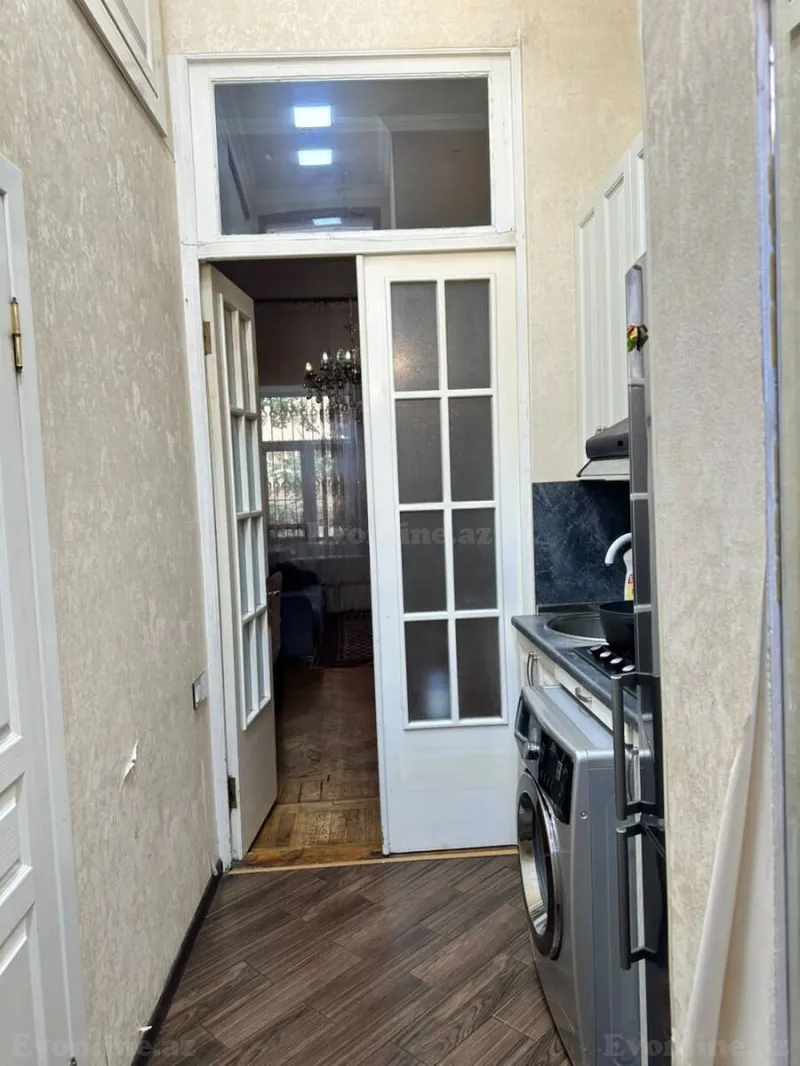 Kirayə verilir 2 otaqlı Mənzil Köhnə tikili 50 m² Sahil m. - şəkil 6
