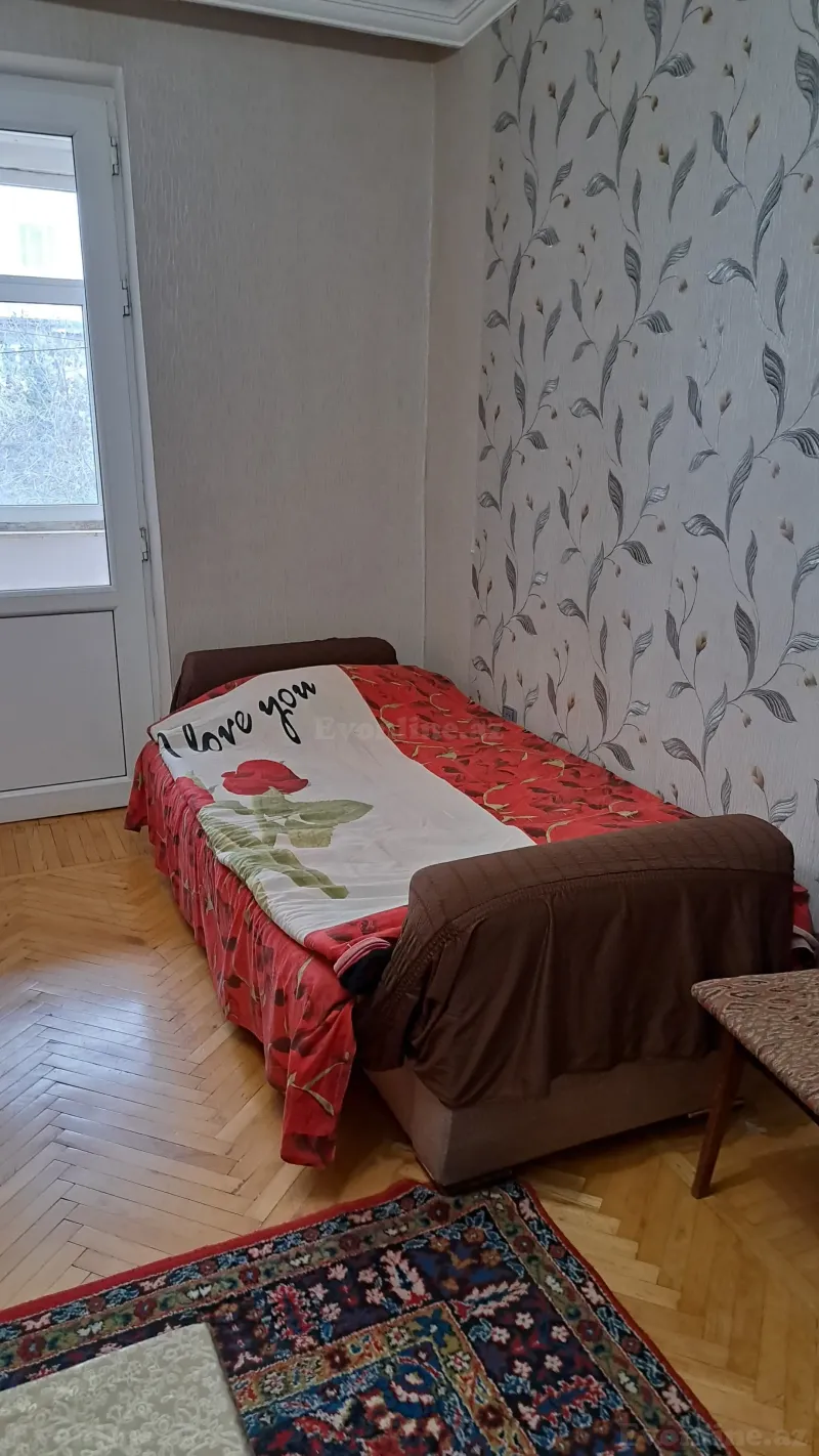 Kirayə verilir 3 otaqlı Mənzil Köhnə tikili 85 m² Yeni Yasamal - şəkil 2